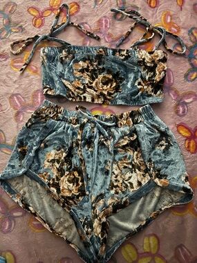 Rare PINKMOON Velvet Floral Two-Piece Lounge Set in Blue and Tan